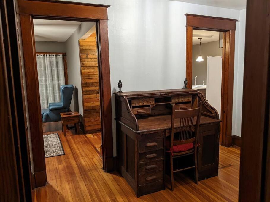 Large Bakery Apartment - Central Downtown Location Fredonia Exterior foto